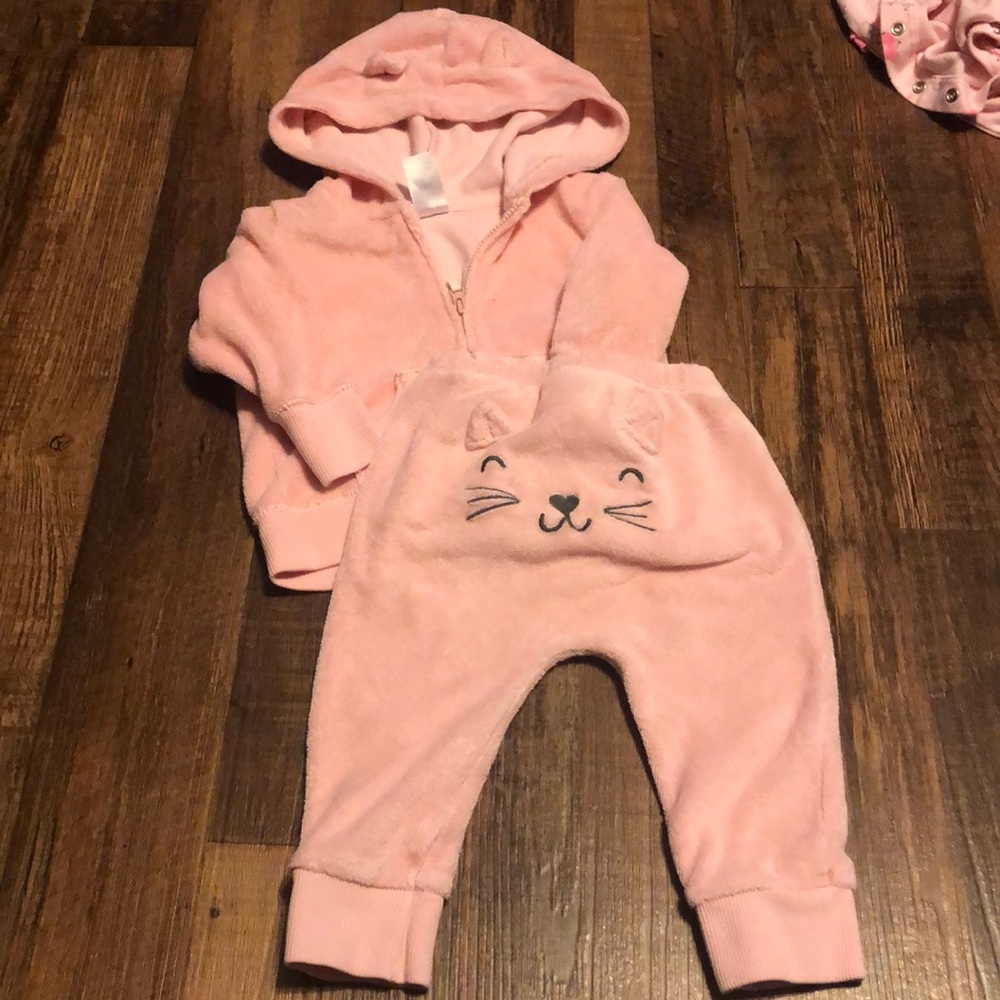 Cute kitty outfit